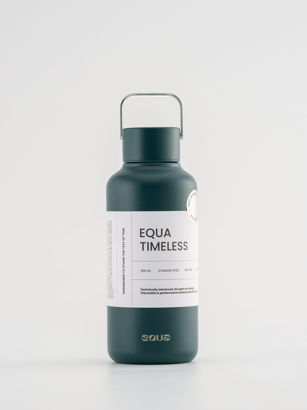 Leichte kompakte Trinkflasche die einfach zum Tragen ist dank Edelstahl Tragelasche am Deckel.